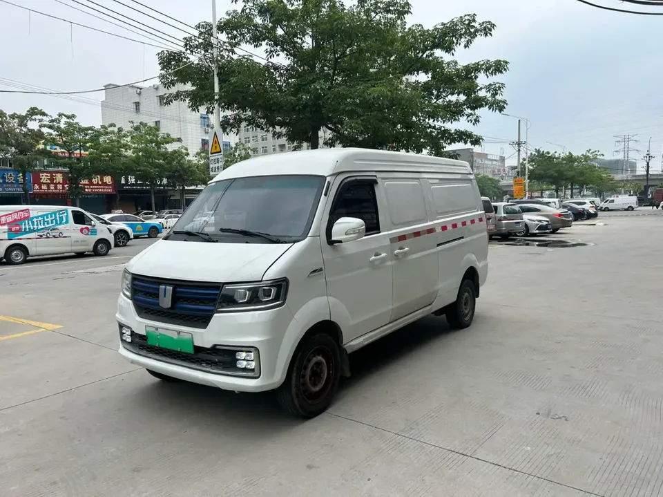 Remote E5 E5L pure electric van transporter Guoxuan 38.7kWh 2022 — фото 1, купить с доставкой в Москву