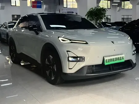 Deepal Dark blue S05 Deep Blue S05 2024 Facelift 510Plus Pure Electric Version 2025 — миниатюра 3