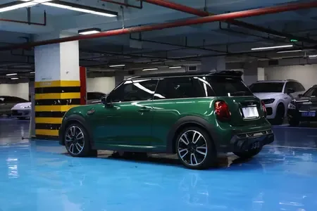 MINI JCW 2.0T JOHN COOPER WORKS ALL-IN Ultimate Edition 2023 — миниатюра 3