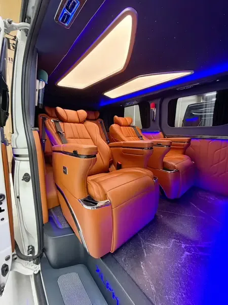 Toyota HIACE VAN 3.5L Automatic Rear-Wheel Drive 7-Seater Parallel Import 2025 — миниатюра 2