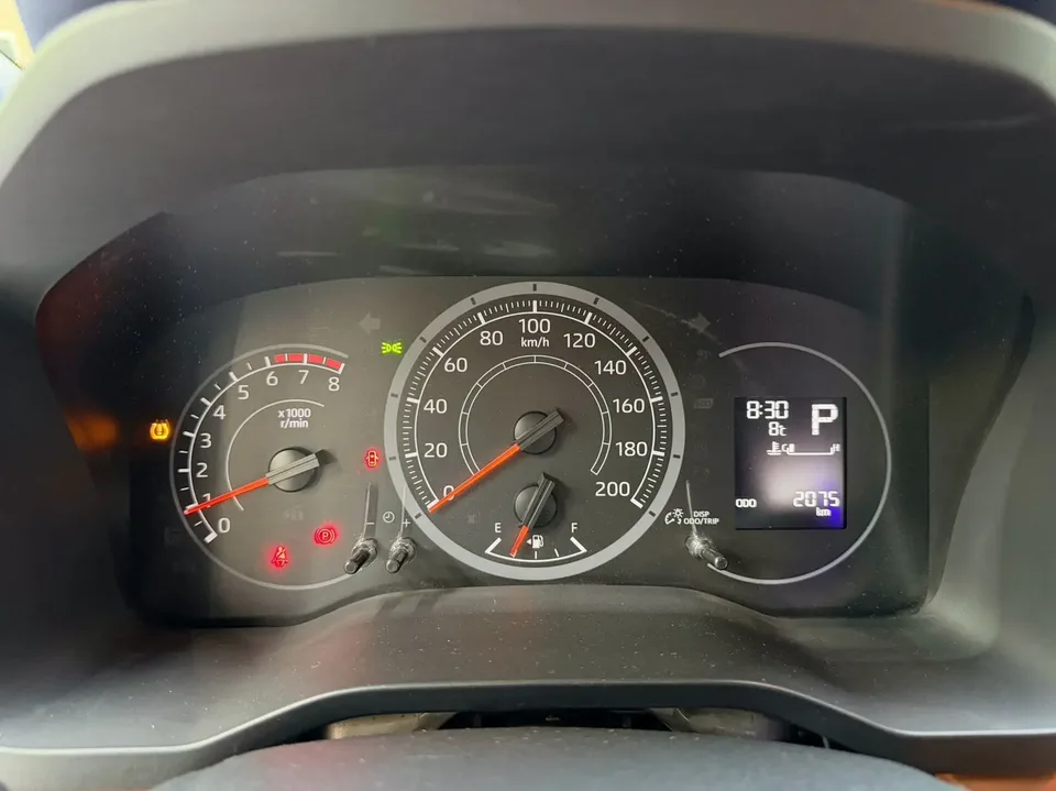 Toyota HIACE VAN 3.5L Automatic Rear-Wheel Drive 7-Seater Parallel Import 2025 — миниатюра 5
