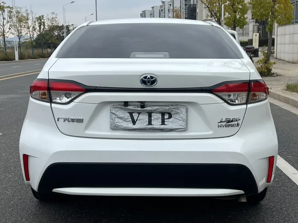 Toyota Levin 2022 Corolla Hybrid 1.8H E-CVT Leading Edition 2022 — миниатюра 2