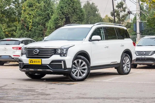 GAC Trumpchi GS8 2.0TGDI 5 2025 — фото 1, купить с доставкой в Москву