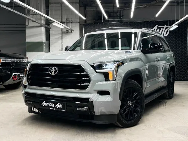 Toyota Sequoia 2025 — фото 1, купить с доставкой в Москву