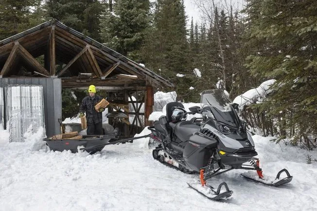 BRP Ski-Doo Expedition LE 2026 — фото 1, купить с доставкой в Москву
