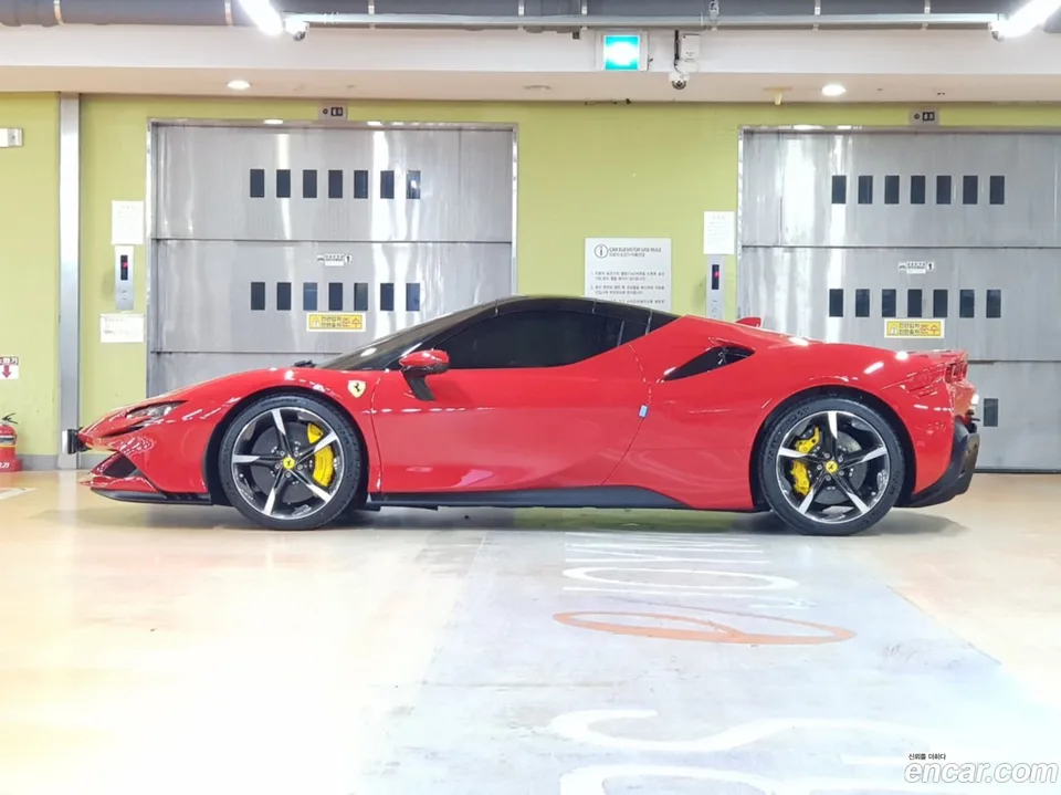 Ferrari SF90 Spider 4.0 2023 — миниатюра 2