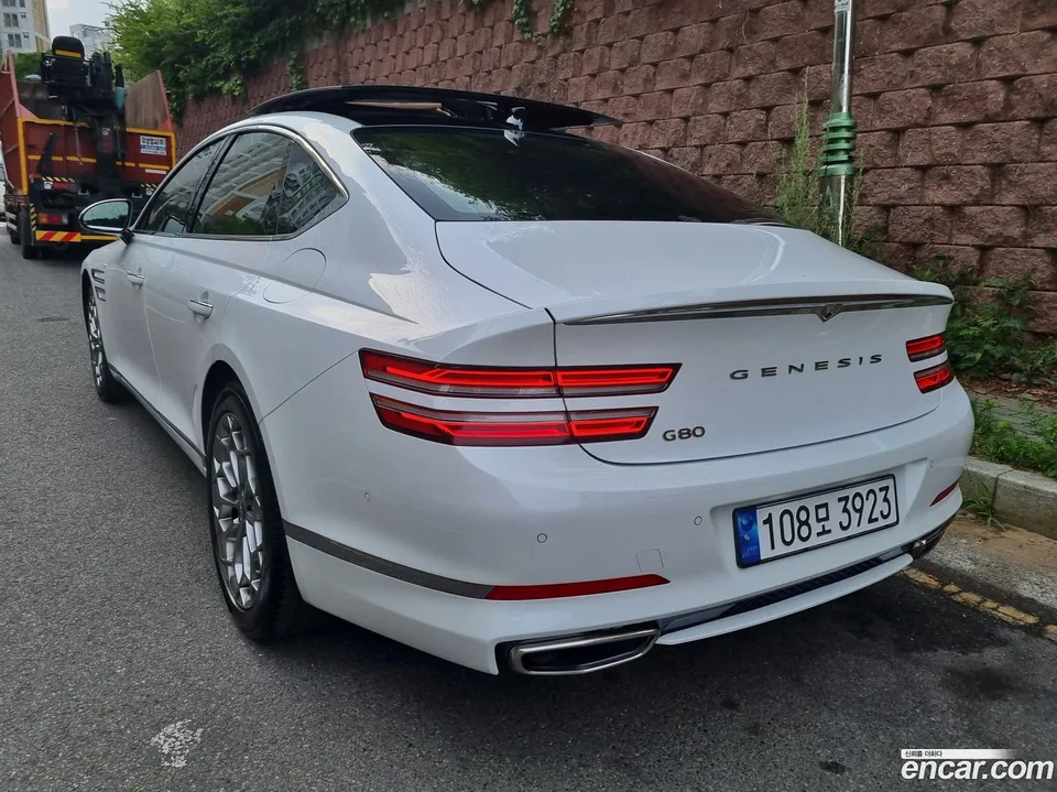 Genesis G80 2.5 2WD 2023 — миниатюра 5