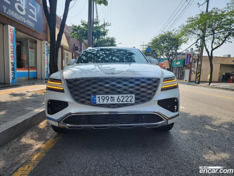 Genesis GV80 2.5T AWD 2024 — фото 1, купить с доставкой в Москву