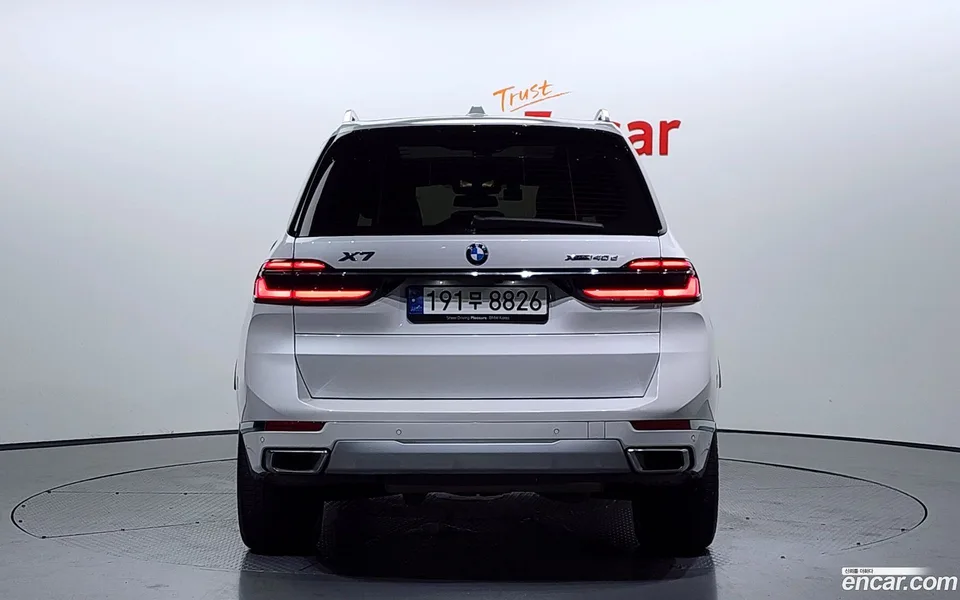 BMW X7 xDrive 40d 7 2023 — миниатюра 4