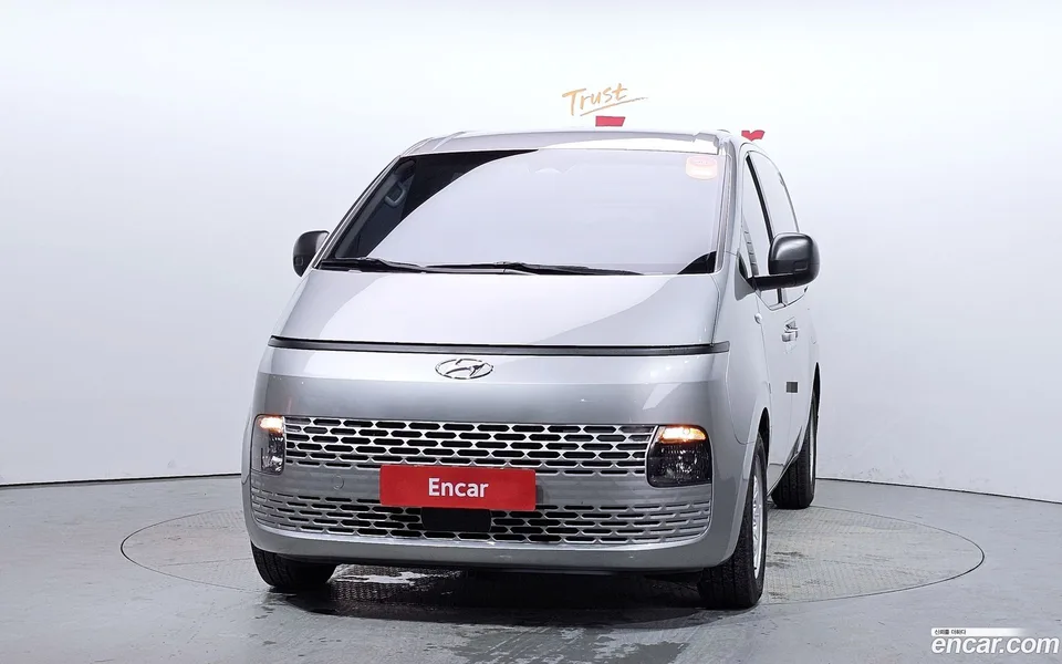 Hyundai Staria 5 2022 — миниатюра 3
