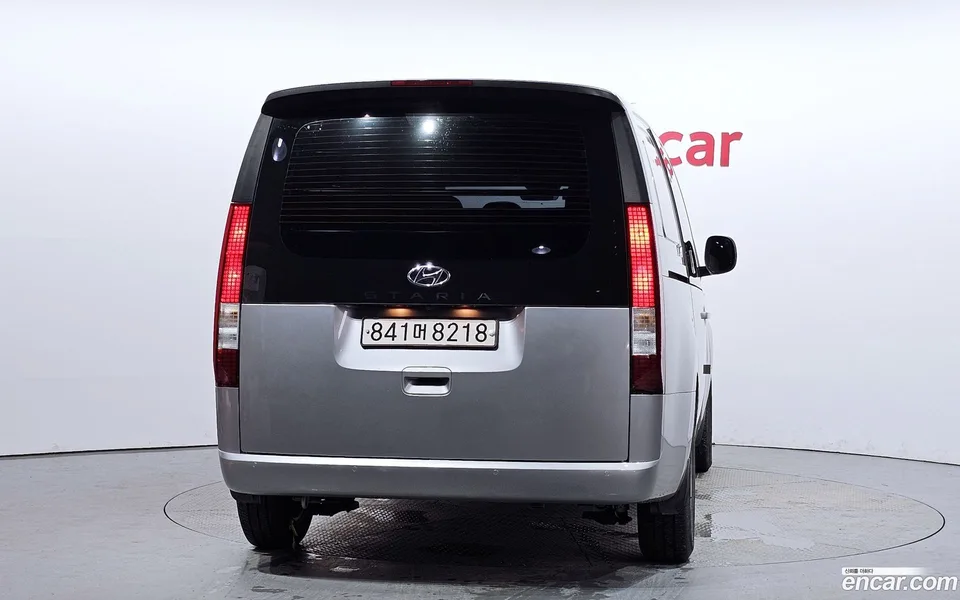 Hyundai Staria 5 2022 — миниатюра 4