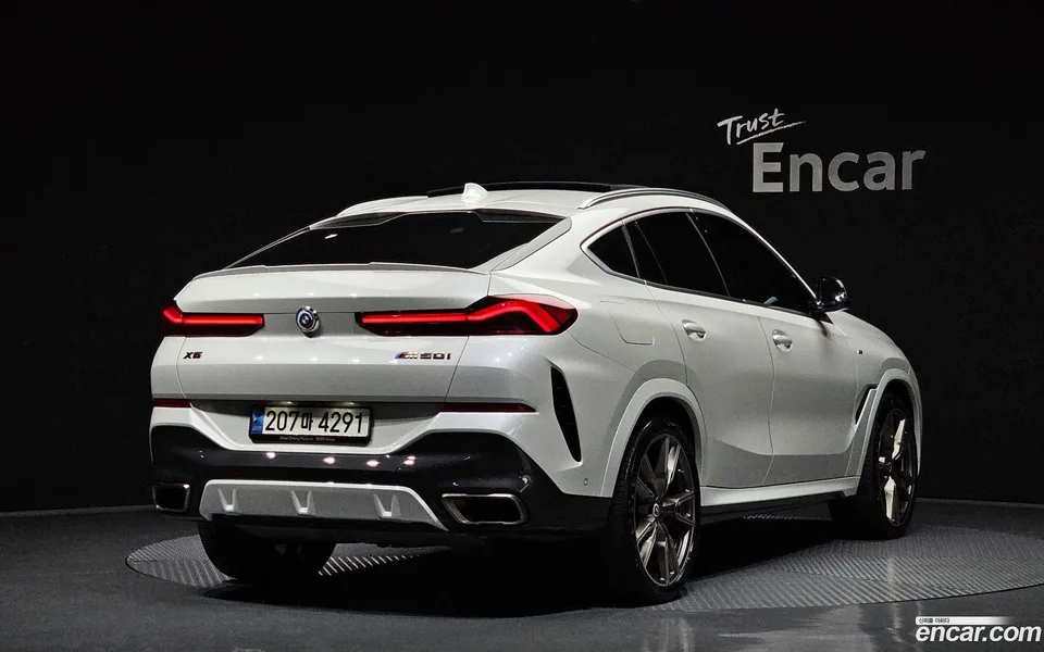 BMW X6 M50i 2023 — миниатюра 2