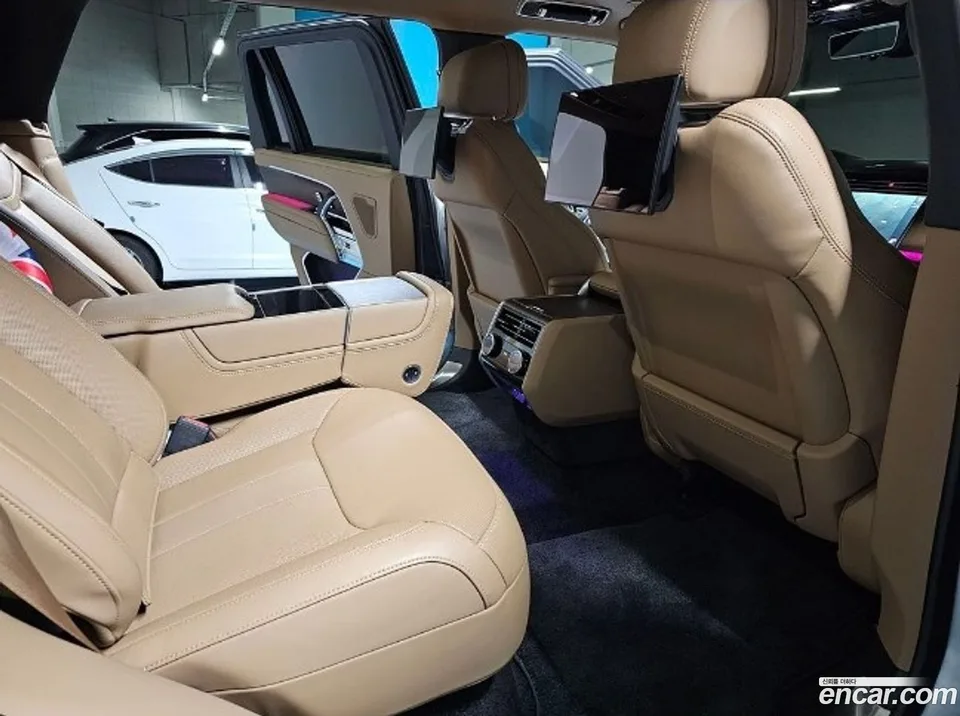 Land Rover Range Rover P530 AB LWB 2023 — миниатюра 2