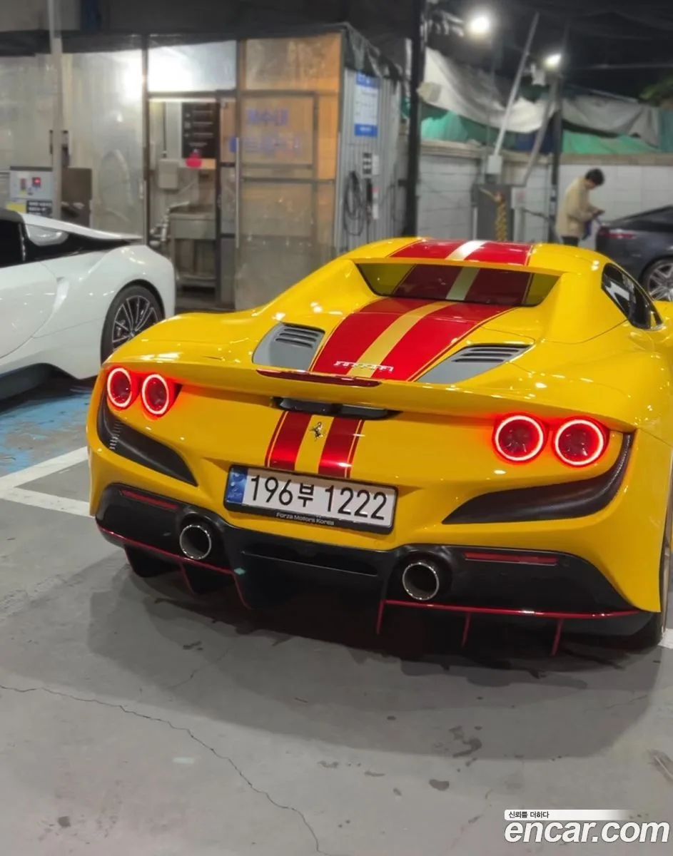 Ferrari F8 Spider 3.9 V8 2022 — миниатюра 2