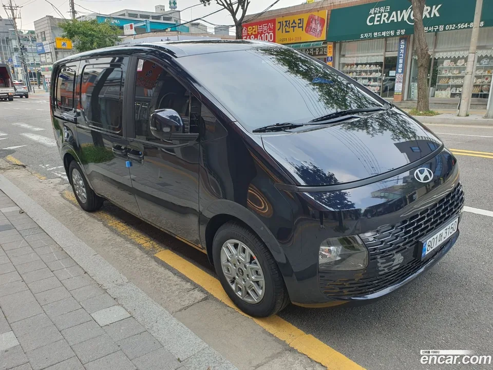 Hyundai Staria HEV 1.6 3 2024 — миниатюра 3