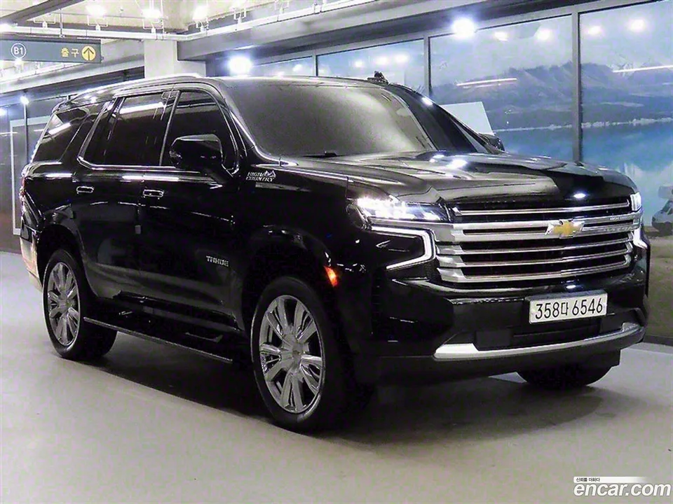 Chevrolet Tahoe 6.2 4WD 2022 — фото 1, купить с доставкой в Москву