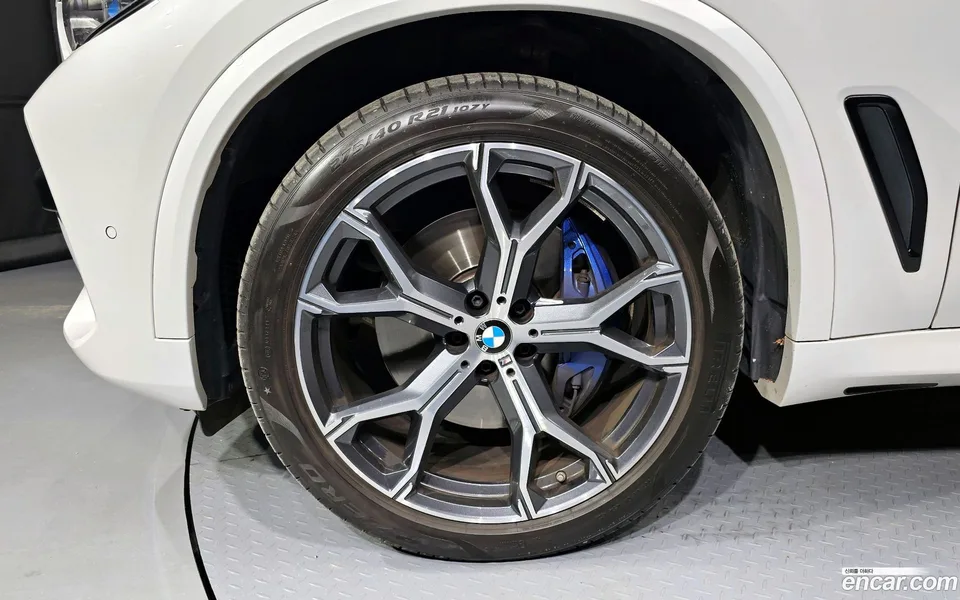 BMW X5 xDrive 30d M 2023 — миниатюра 5