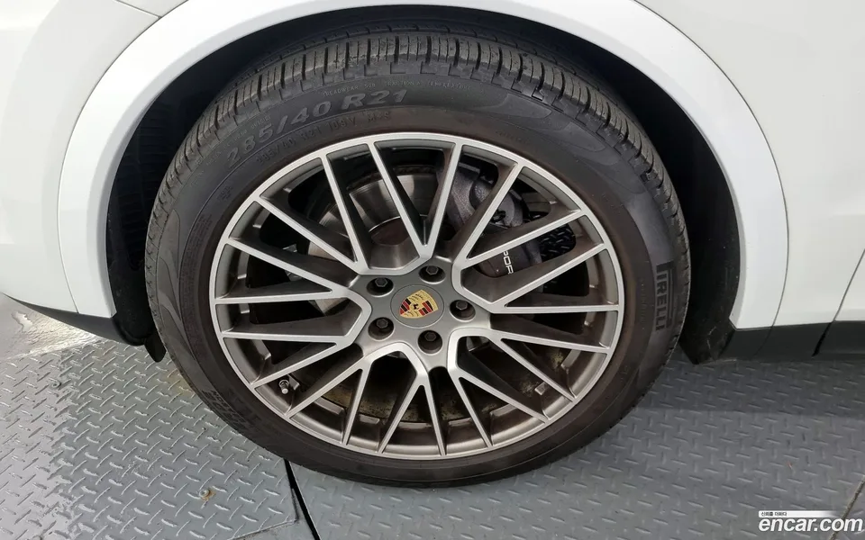 Porsche Cayenne 3.0 2023 — миниатюра 5