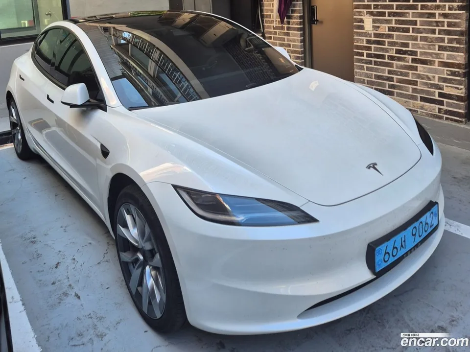 Tesla Model 3 RWD 2024 — миниатюра 3