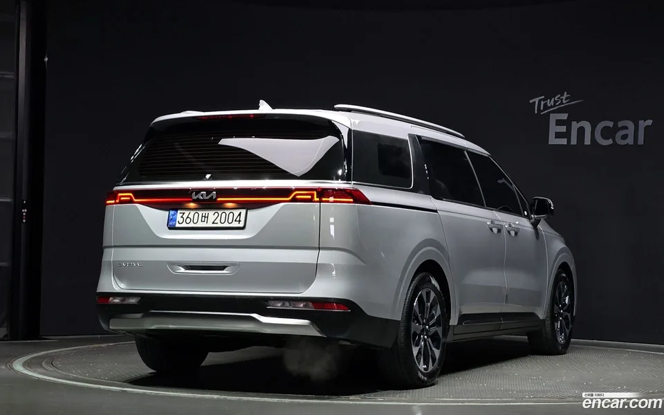 Kia Carnival 9 2022 — миниатюра 2
