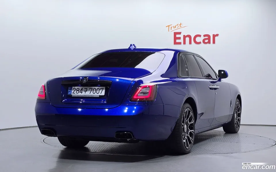 Rolls-Royce Ghost 6.7 V12 2022 — миниатюра 2