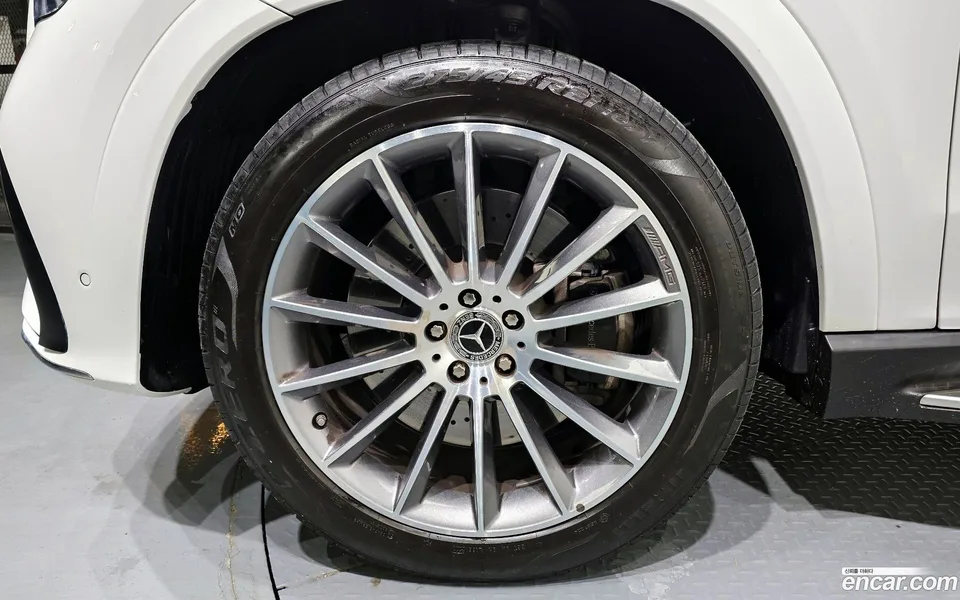 Mercedes-Benz GLE-Class GLE450 4MATIC 2023 — миниатюра 5