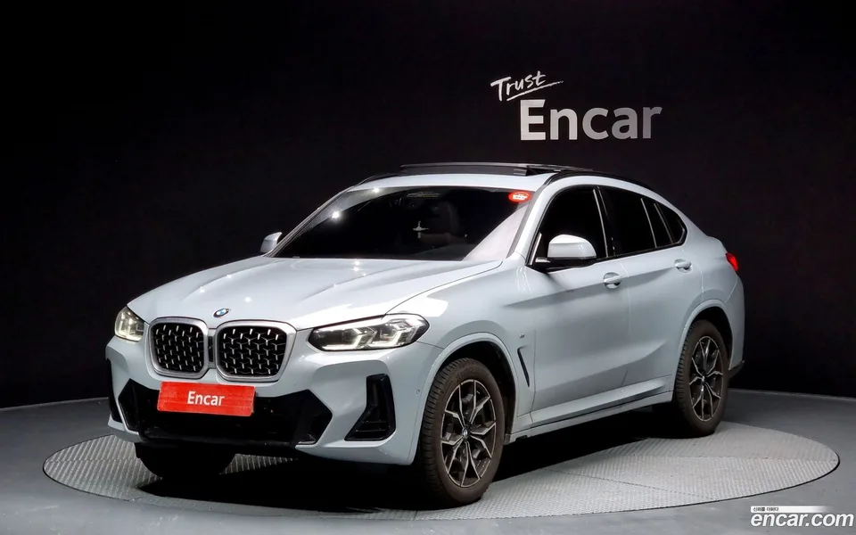 BMW X4 xDrive20i M 2024 — фото 1, купить с доставкой в Москву