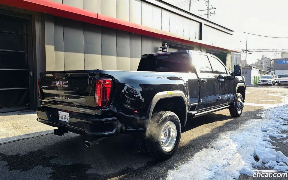 GMC Sierra 3500HD 2022 — миниатюра 2