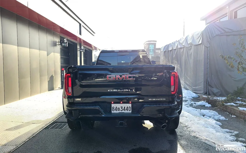 GMC Sierra 3500HD 2022 — миниатюра 4