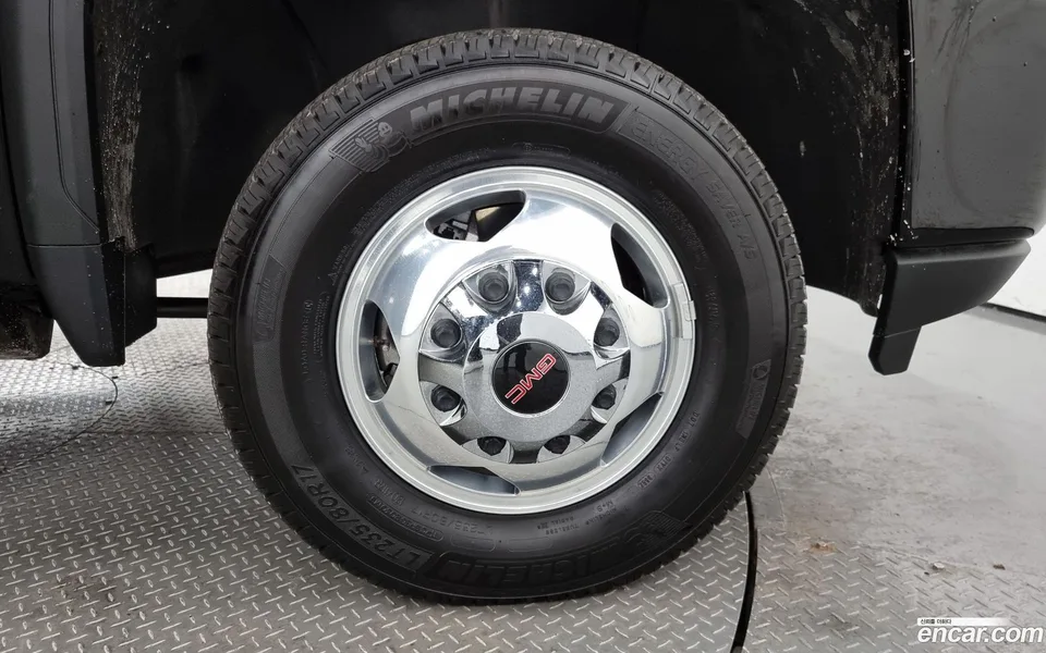 GMC Sierra 3500HD 2022 — миниатюра 5