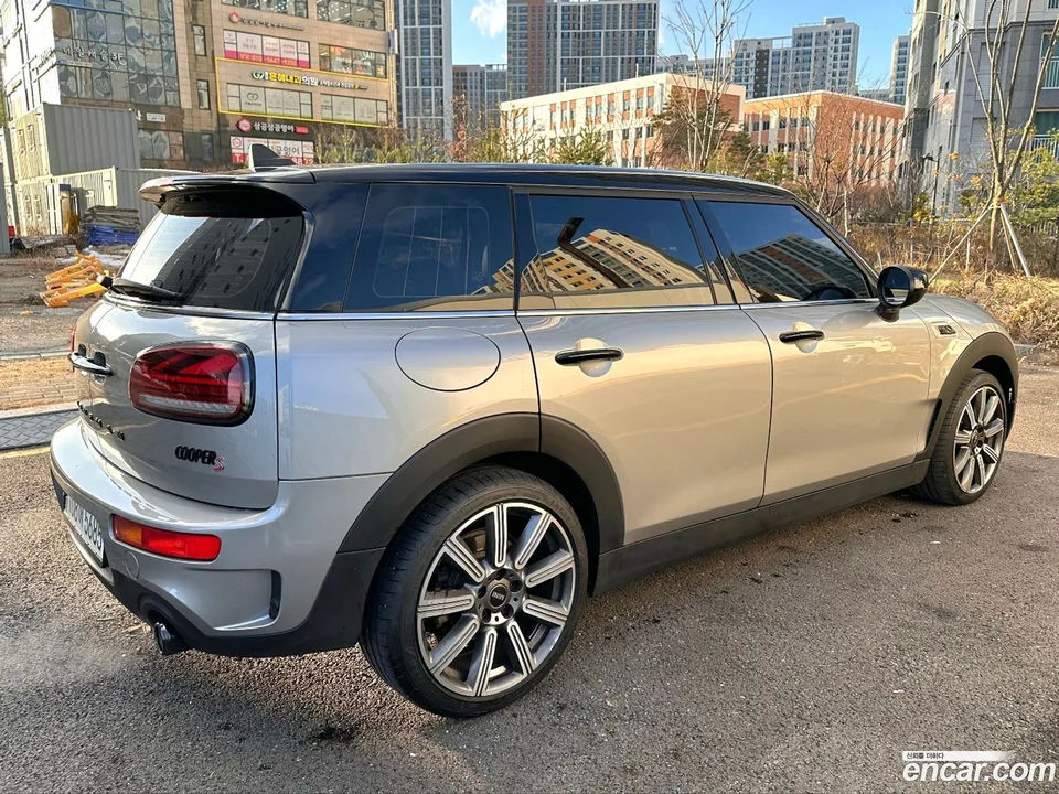 MINI Cooper S Clubman 2023 — миниатюра 5