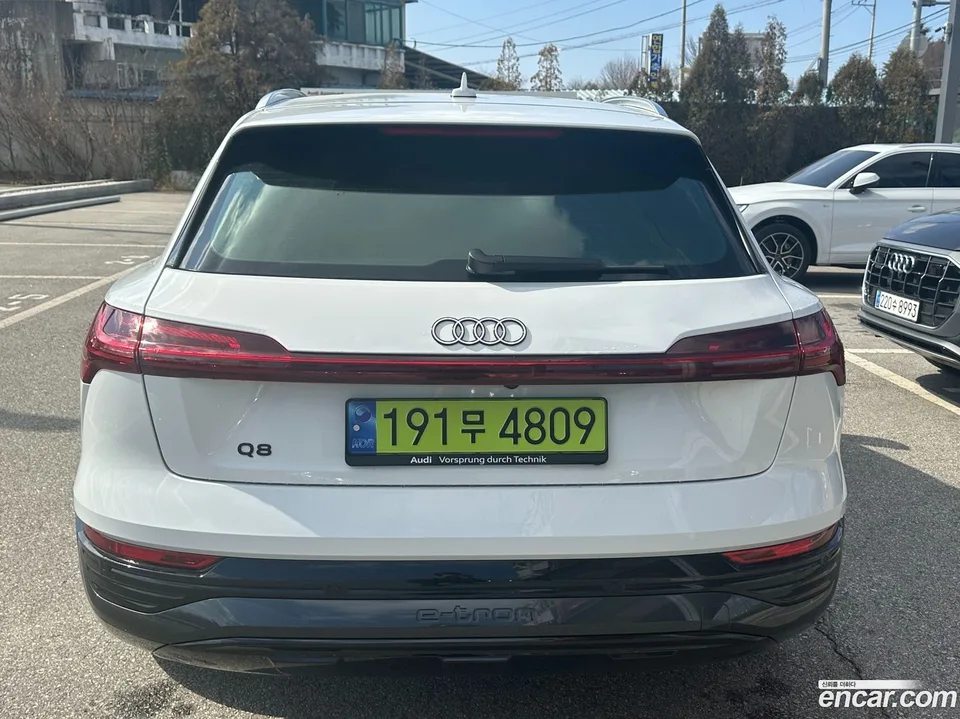 Audi Q8 e-tron 55 2024 — миниатюра 4