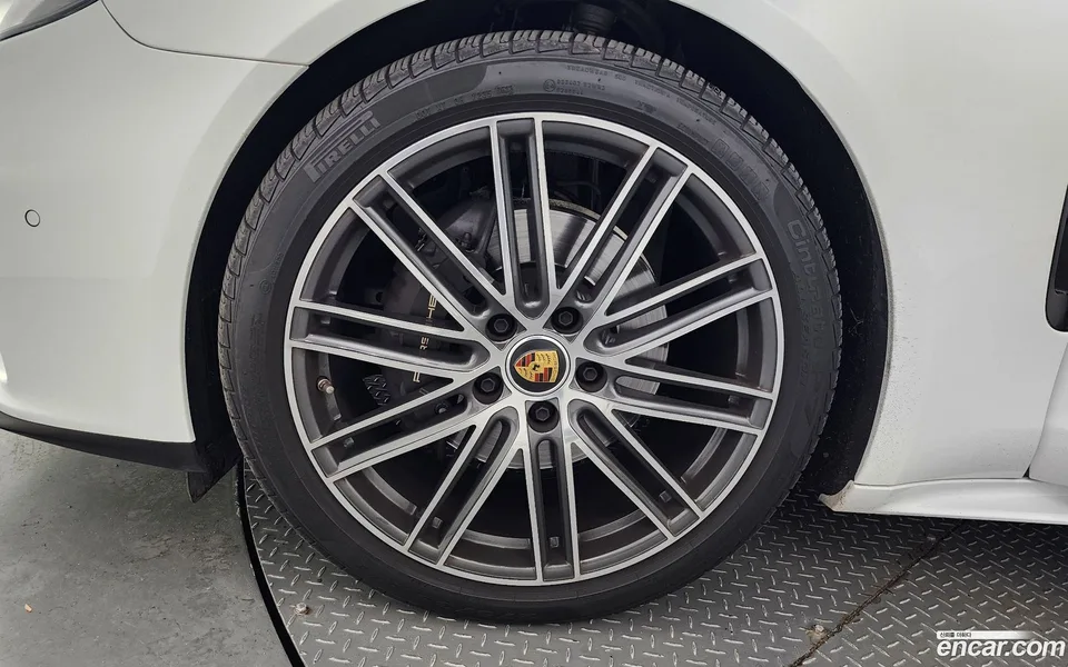 Porsche Panamera (971) 2.9 AWD 2023 — миниатюра 2