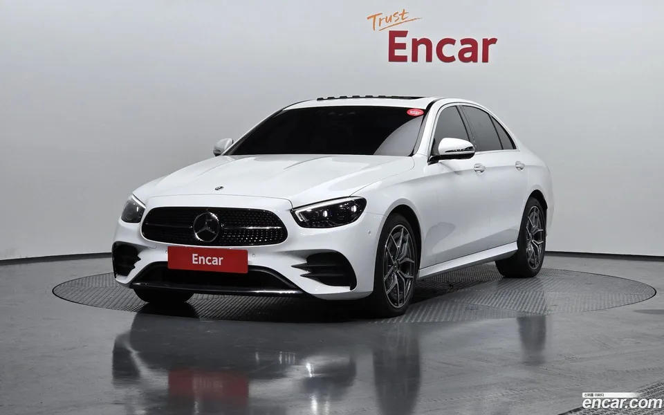 Mercedes-Benz E-Class E220d 4MATIC AMG Line 2023 — фото 1, купить с доставкой в Москву