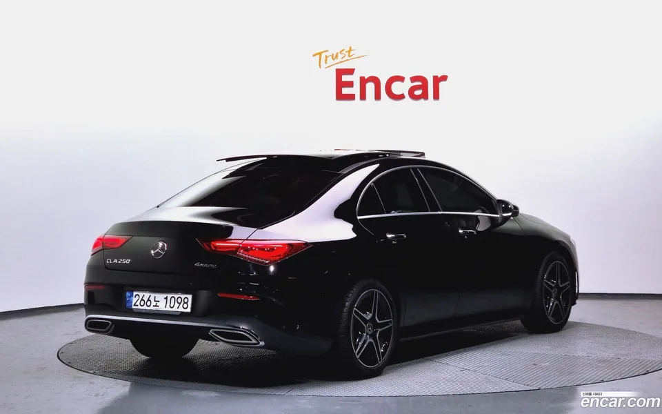Mercedes-Benz CLA-Class CLA250 4MATIC 2022 — миниатюра 2