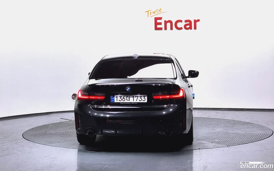 BMW 3 Series 320i M 2023 — миниатюра 4