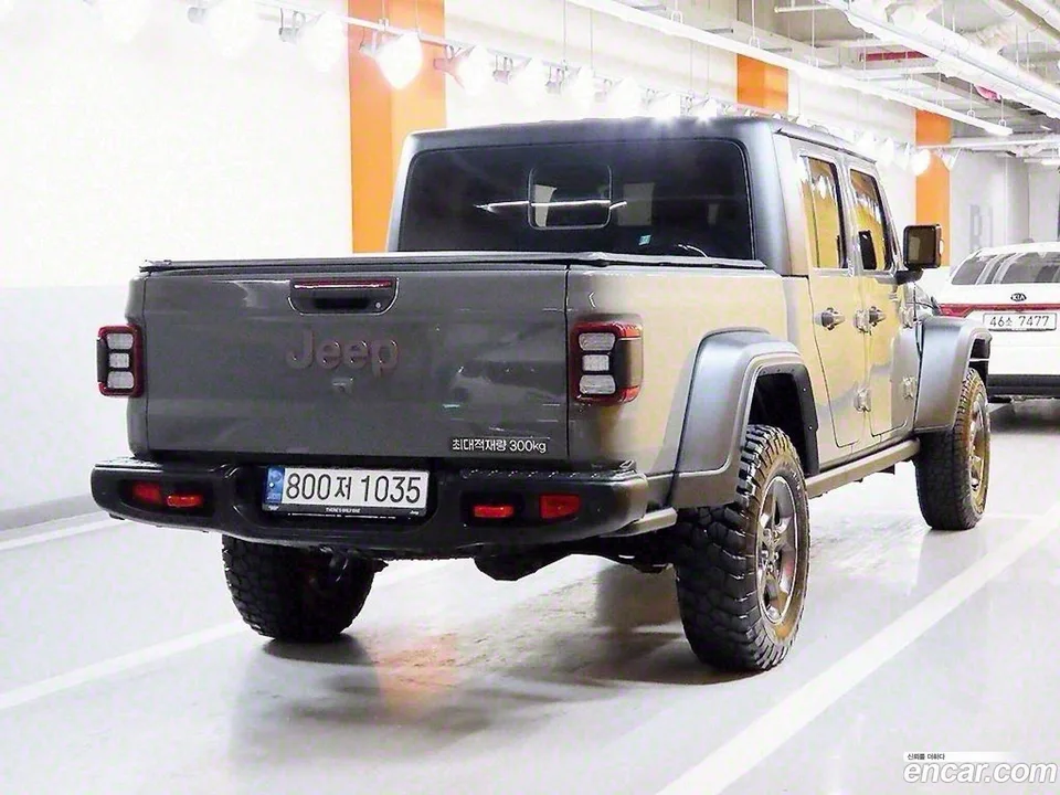 Jeep Gladiator 3.6 2023 — миниатюра 2