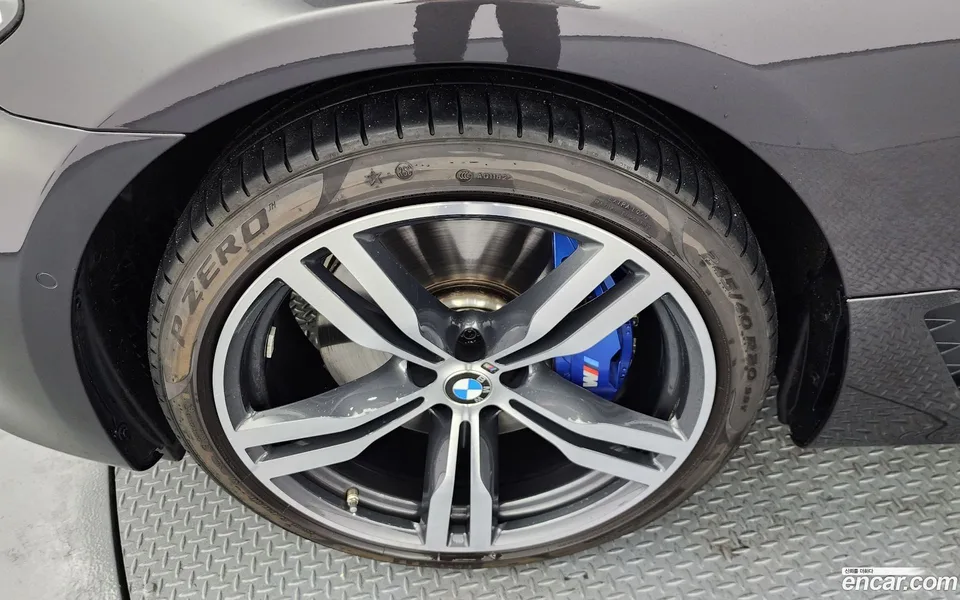 BMW 6 Series GT 630i xDrive M 2023 — миниатюра 5
