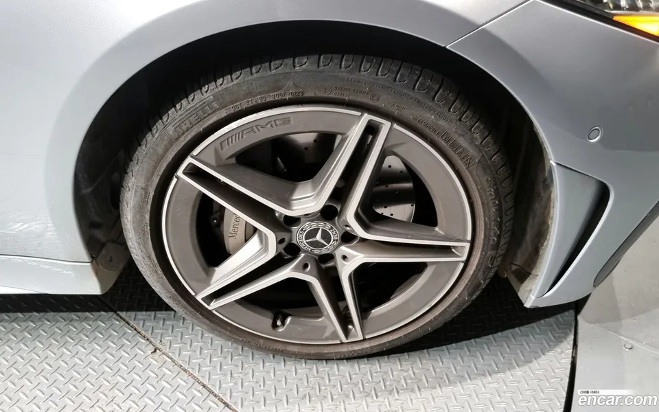 Mercedes-Benz CLS-Class CLS300d 4MATIC 2023 — миниатюра 5