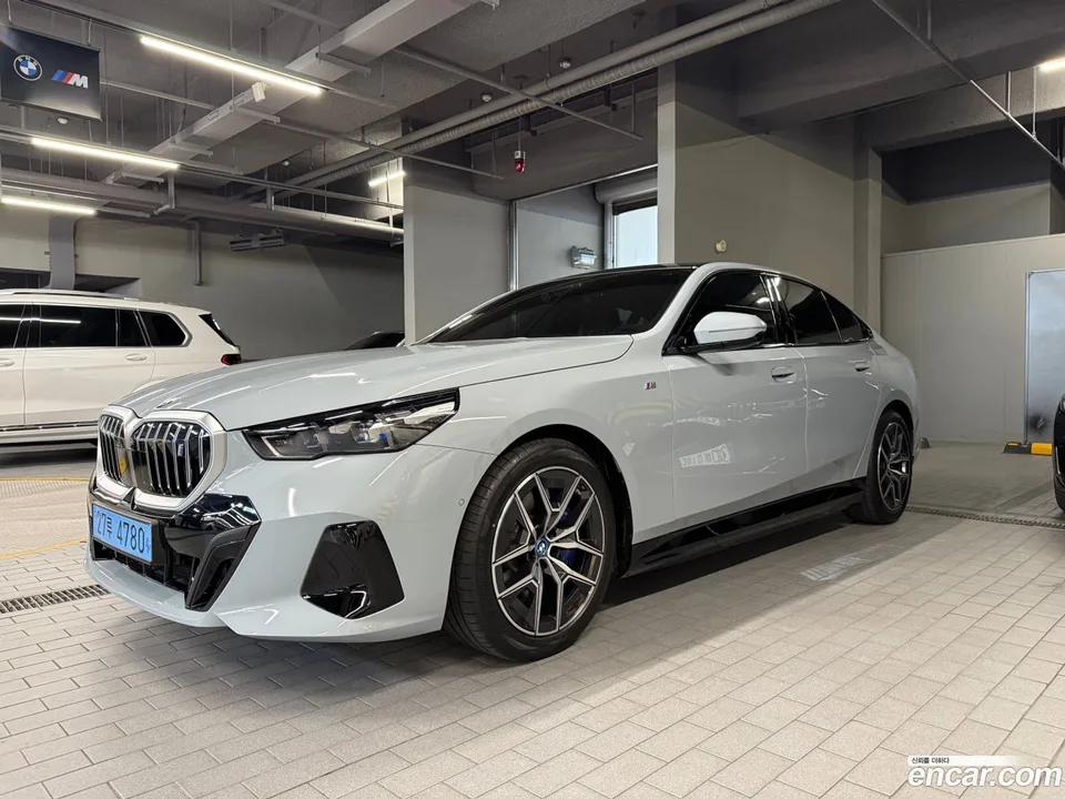 BMW i5 eDrive 40 M 2025 — миниатюра 2