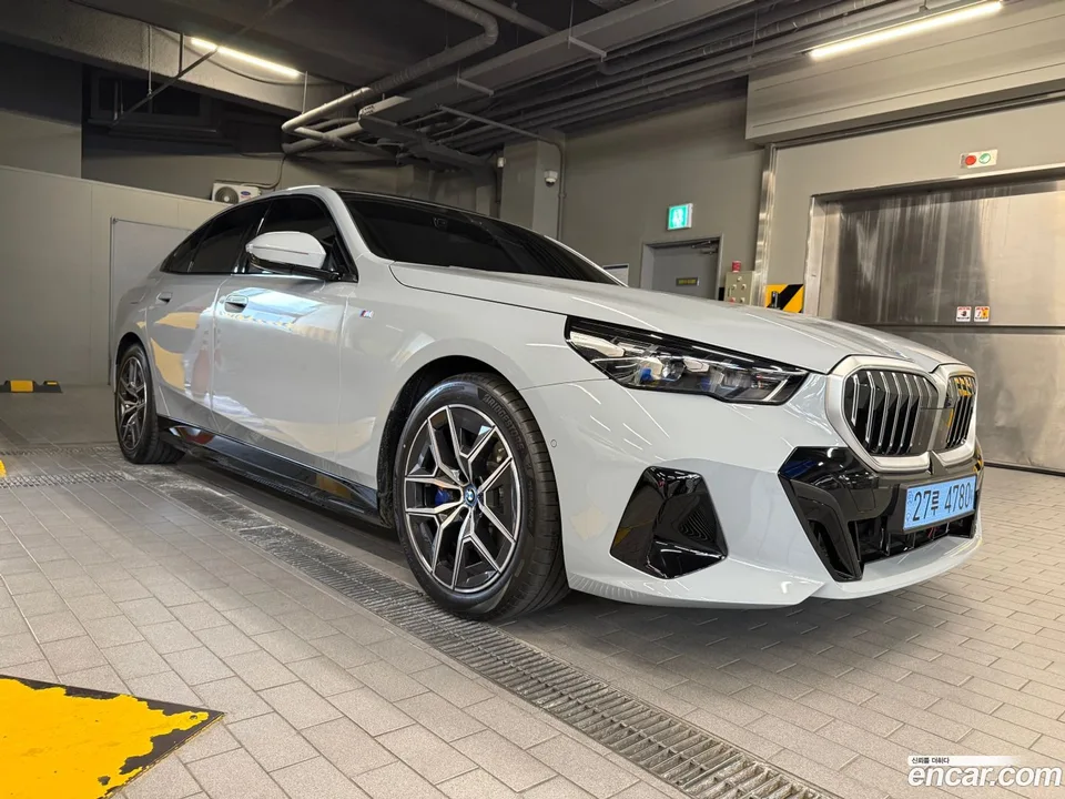 BMW i5 eDrive 40 M 2025 — миниатюра 3