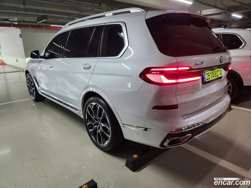 BMW X7 xDrive 40i M 6 2025 — миниатюра 5