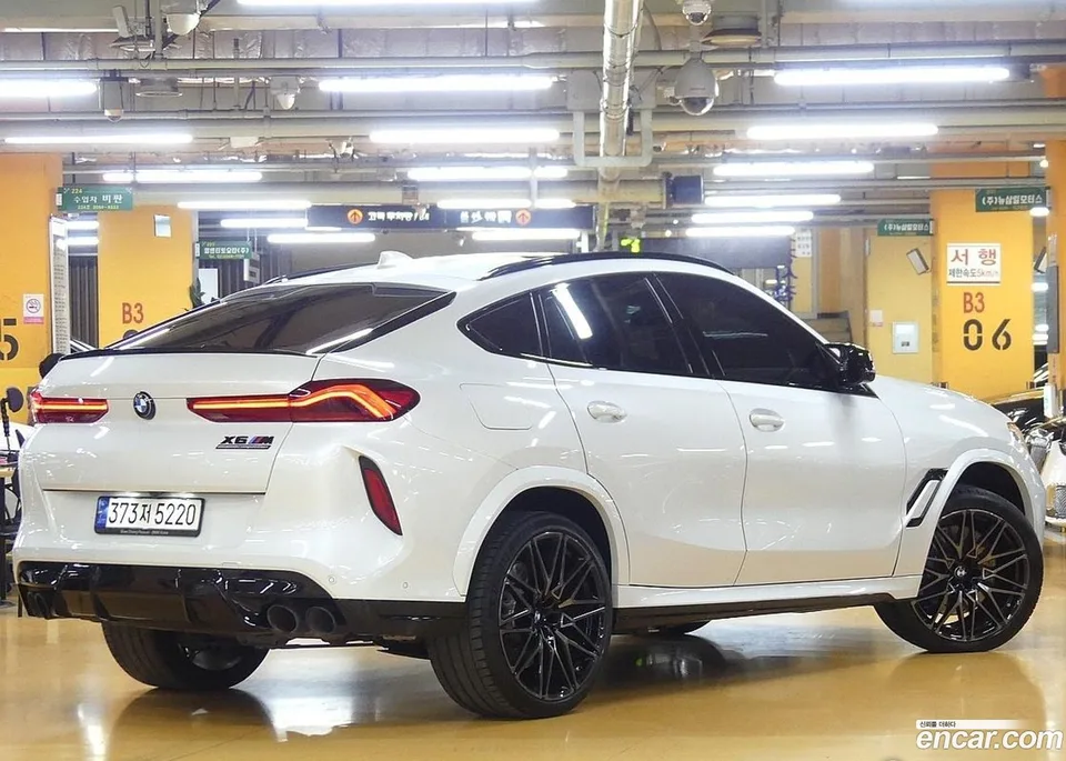 BMW X6 M 4.4 2022 — миниатюра 2