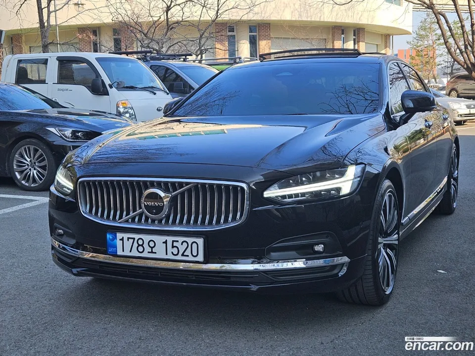 Volvo S90 B5 2022 — миниатюра 2