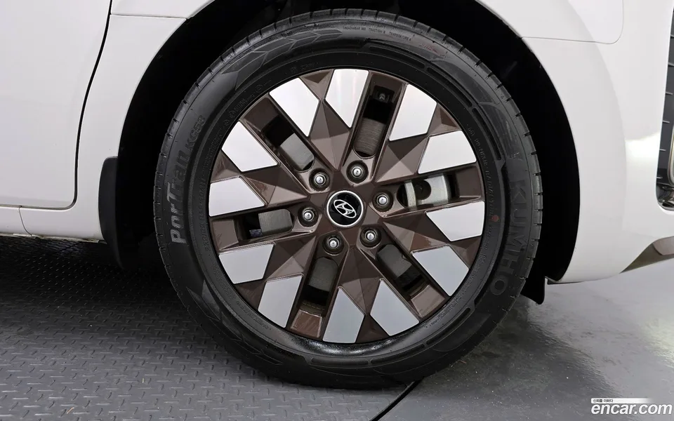 Hyundai Staria 4WD 2022 — миниатюра 5