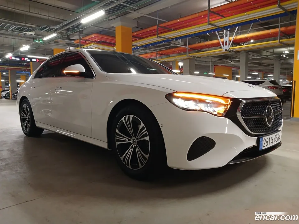 Mercedes-Benz E-Class E200 2025 — миниатюра 2