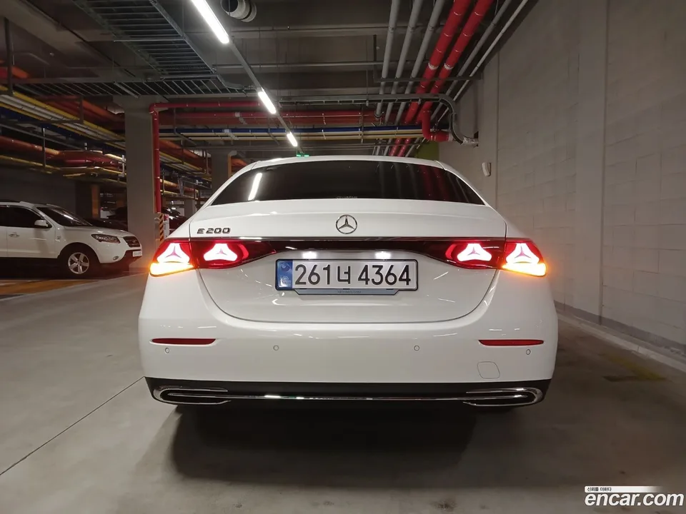 Mercedes-Benz E-Class E200 2025 — миниатюра 5