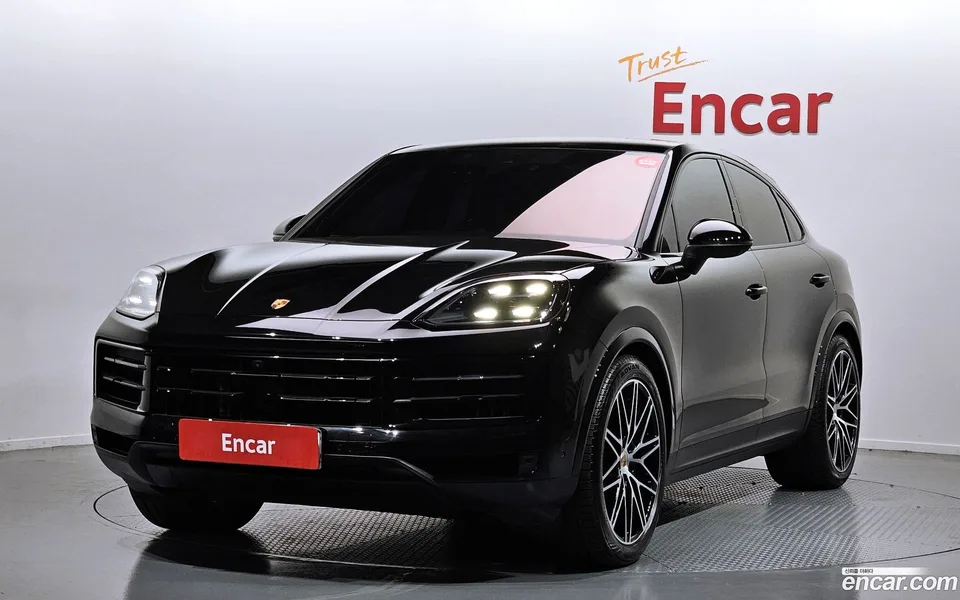 Porsche Cayenne 3.0 2024 — фото 1, купить с доставкой в Москву