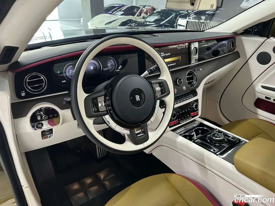Rolls-Royce Spectre 2024 — миниатюра 5