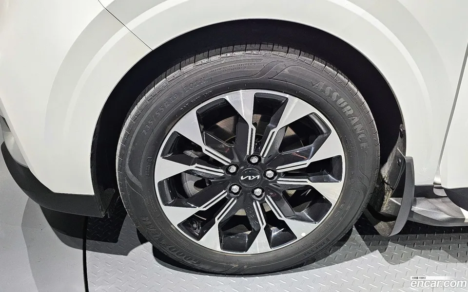 Kia Carnival 9 2023 — миниатюра 5